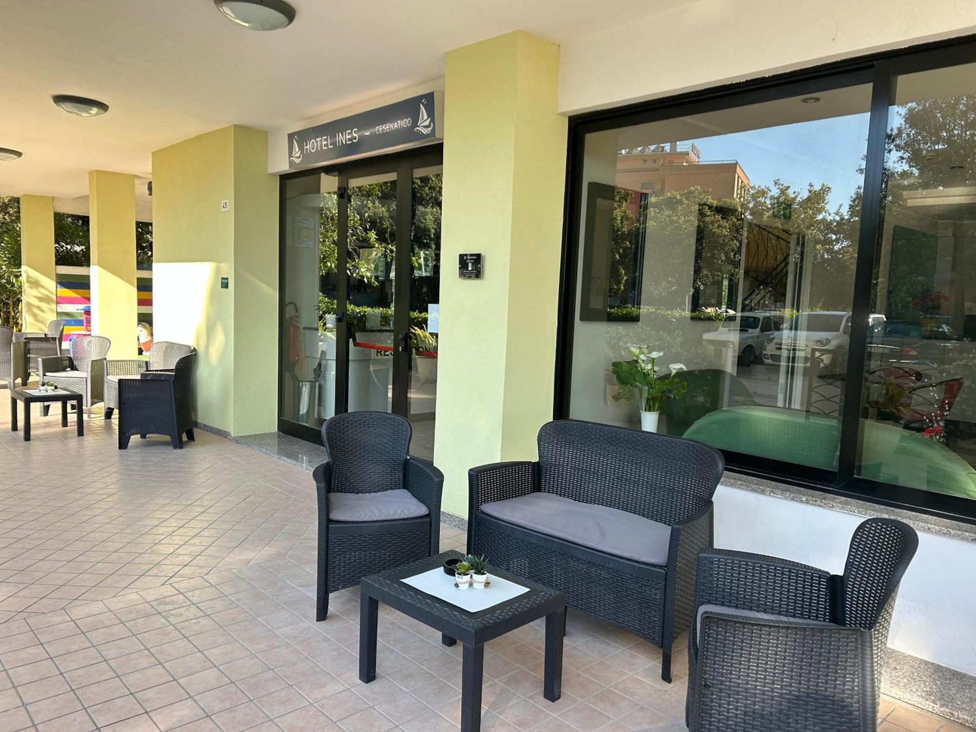 Hotel Ines Cesenatico Exterior photo