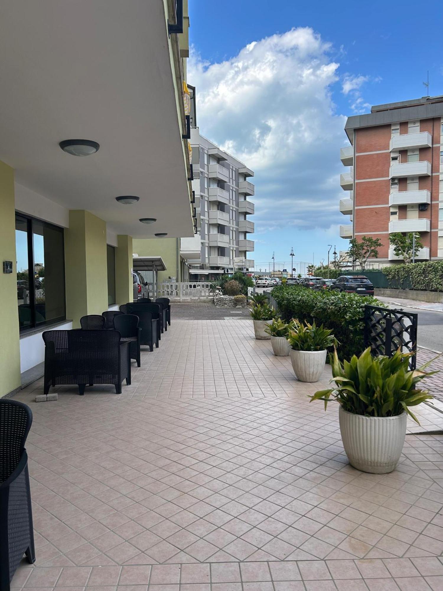 Hotel Ines Cesenatico Exterior photo