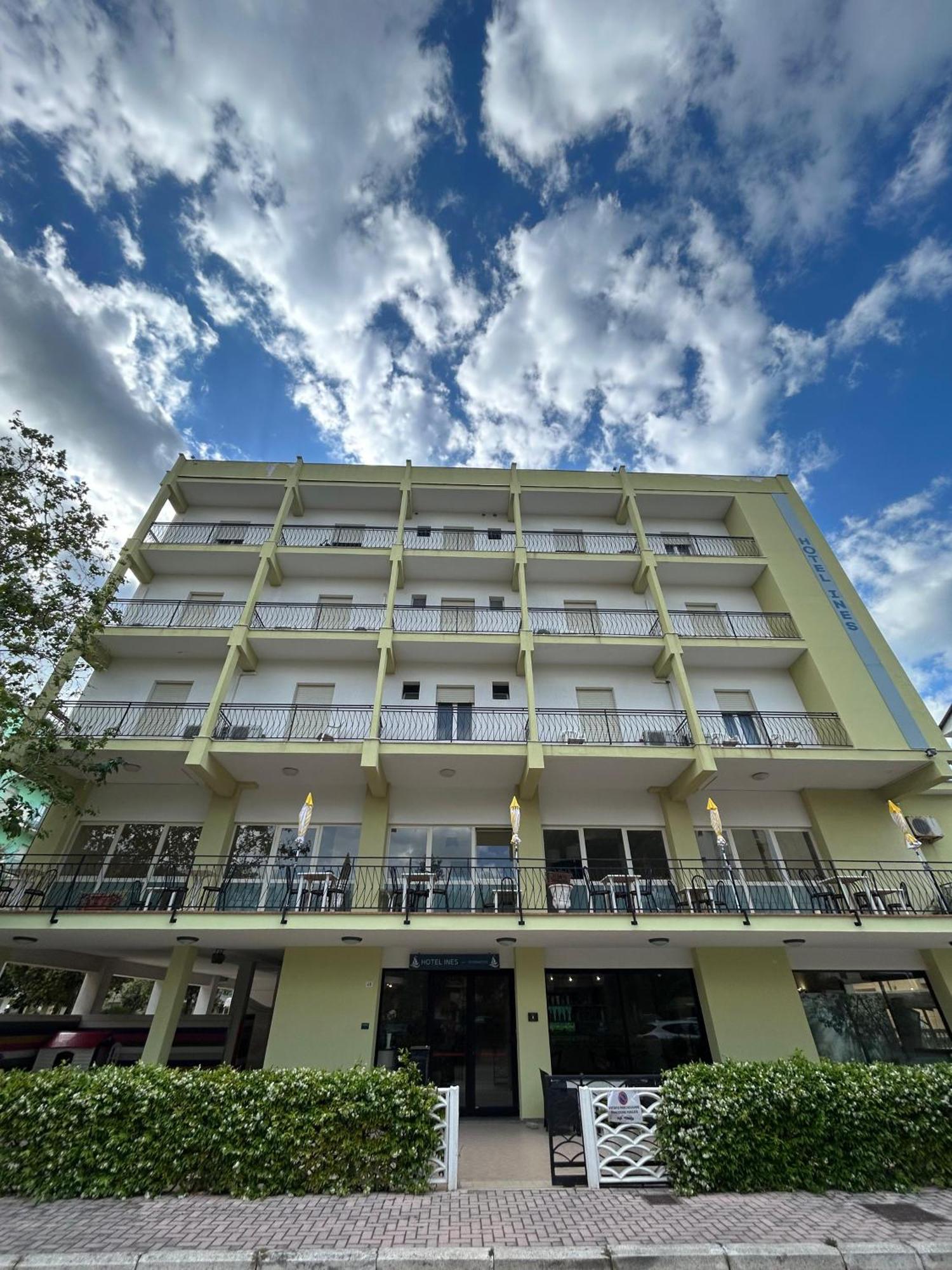 Hotel Ines Cesenatico Exterior photo